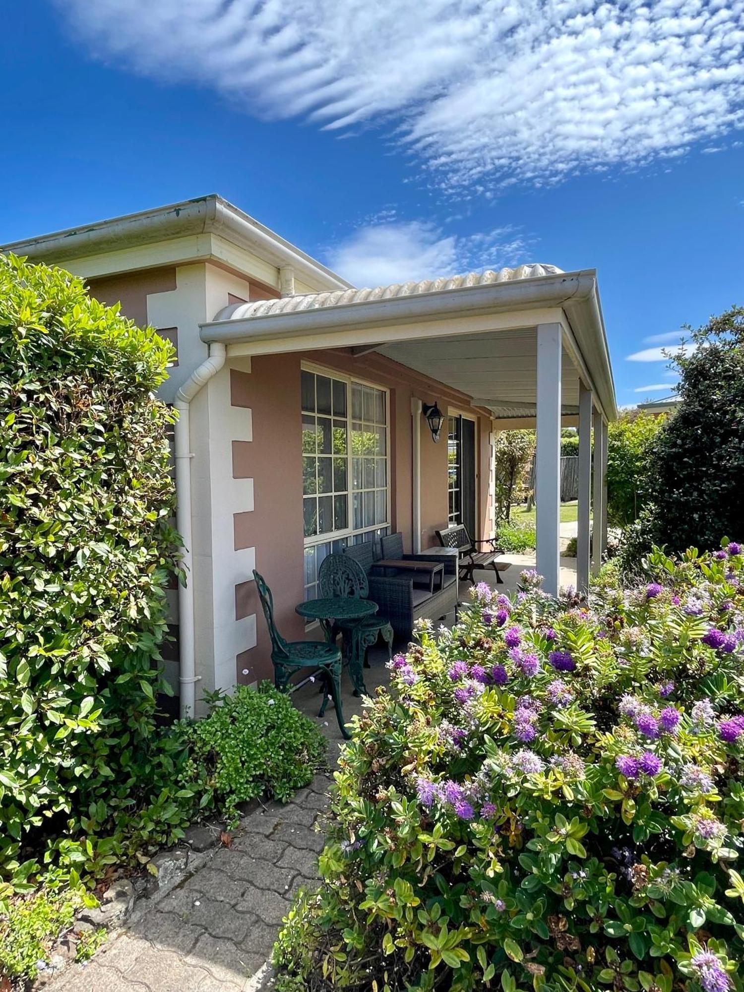 Swansea Cottages & Lodge Suites Екстер'єр фото