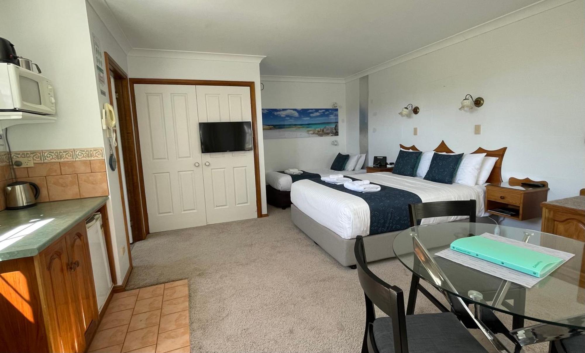 Swansea Cottages & Lodge Suites Екстер'єр фото
