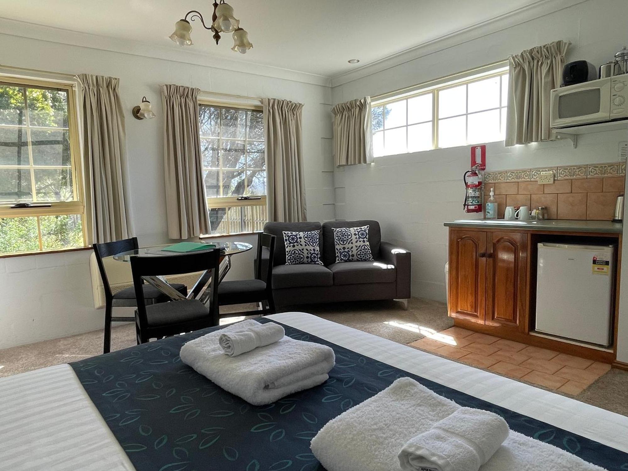 Swansea Cottages & Lodge Suites Екстер'єр фото