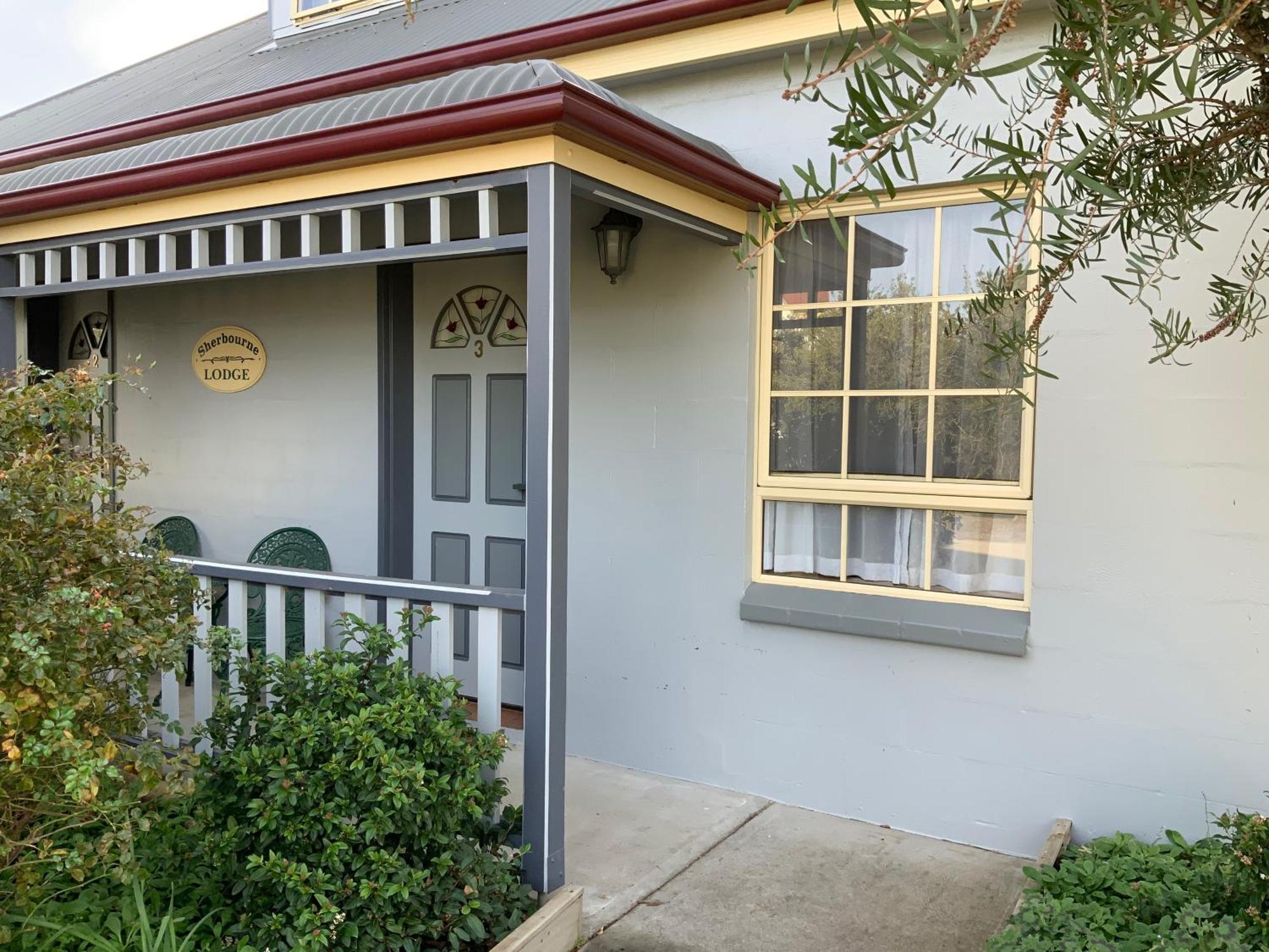 Swansea Cottages & Lodge Suites Екстер'єр фото