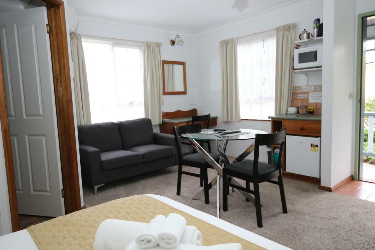 Swansea Cottages & Lodge Suites Екстер'єр фото