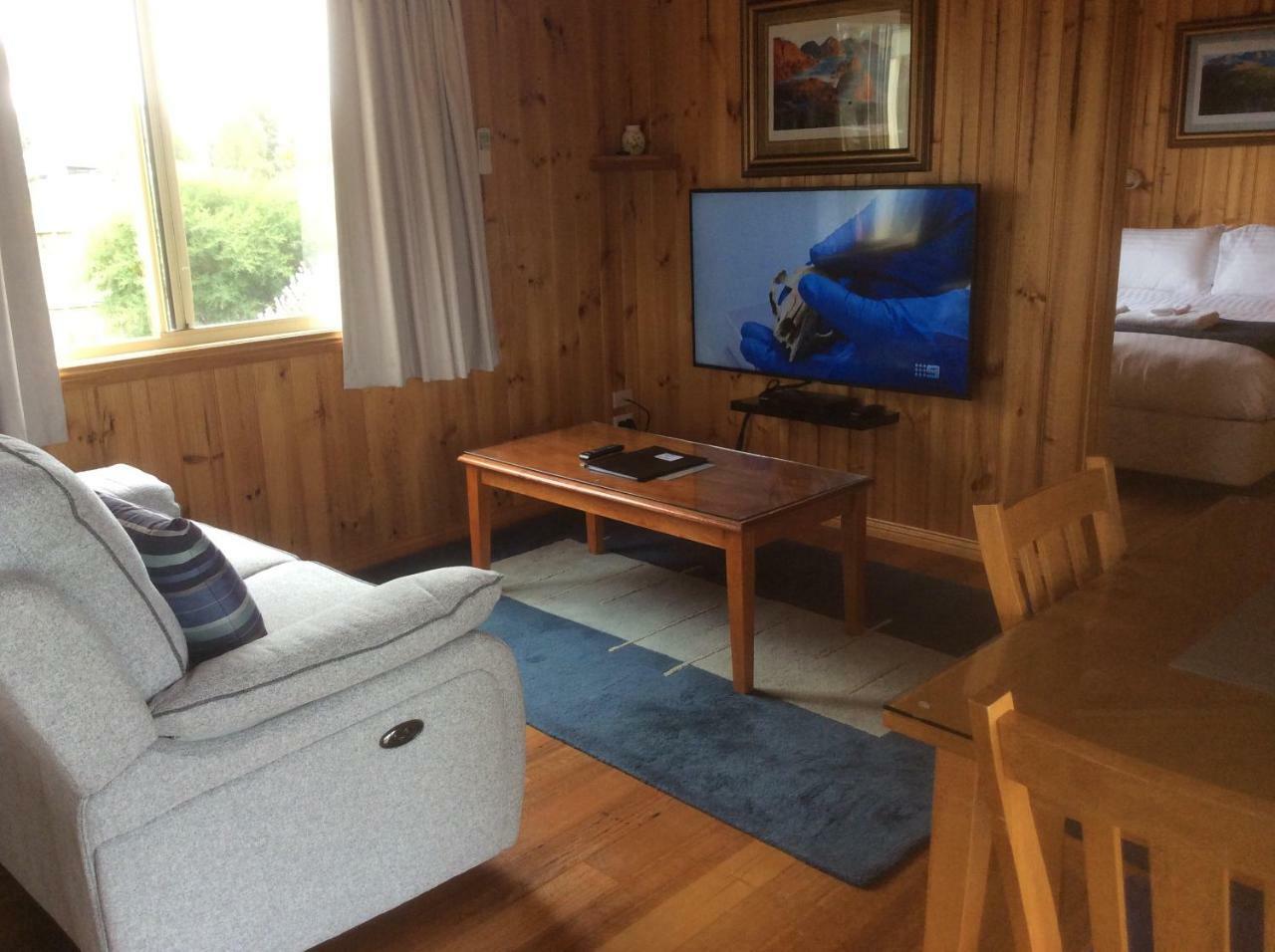 Swansea Cottages & Lodge Suites Екстер'єр фото